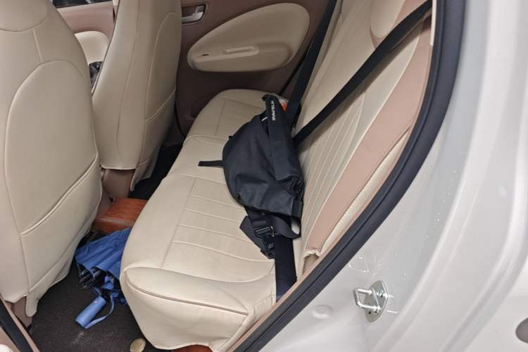 Used Wuling Hongguang MINIEV 2025 Four-Door Version Advanced Edition Left Rear Seat