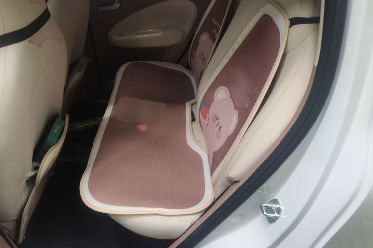 Used Wuling Hongguang MINIEV 2025 Four-Door Version Premium Edition Left Rear Seat