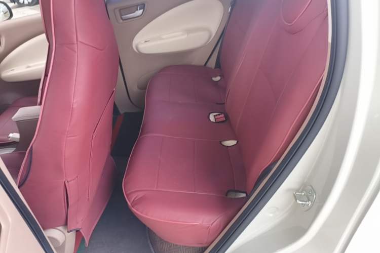 Used Wuling Hongguang MINIEV 2025 Four-Door Version Advanced Edition Left Rear Seat