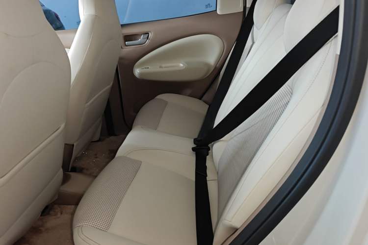 Used Wuling Hongguang MINIEV 2025 Four-Door Version Advanced Edition Left Rear Seat