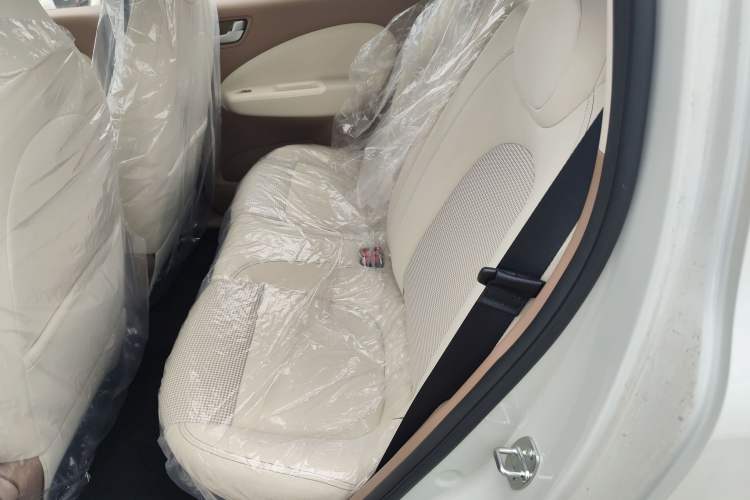 Used Wuling Hongguang MINIEV 2025 Four-Door Version Advanced Edition Left Rear Seat