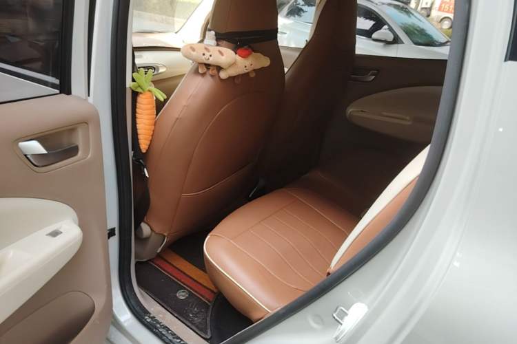 Used Wuling Hongguang MINIEV 2025 Four-Door Version Advanced Edition Left Rear Seat