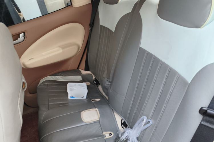 Used Wuling Hongguang MINIEV 2025 Four-Door Version Advanced Edition Left Rear Seat