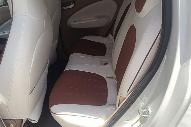 Used Wuling Hongguang MINIEV 2025 Four-Door Version Advanced Edition Left Rear Seat