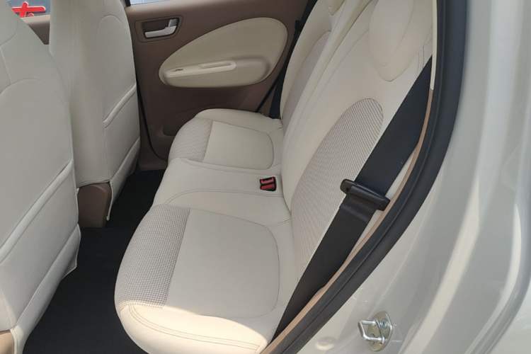 Used Wuling Hongguang MINIEV 2025 Four-Door Version Advanced Edition Left Rear Seat