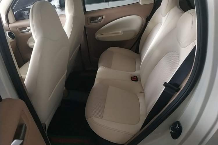 Used Wuling Hongguang MINIEV 2025 Four-Door Version Advanced Edition Left Rear Seat