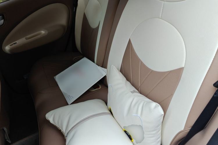 Used Wuling Hongguang MINIEV 2025 Four-Door Version Zhenxiang+ Edition Left Rear Seat