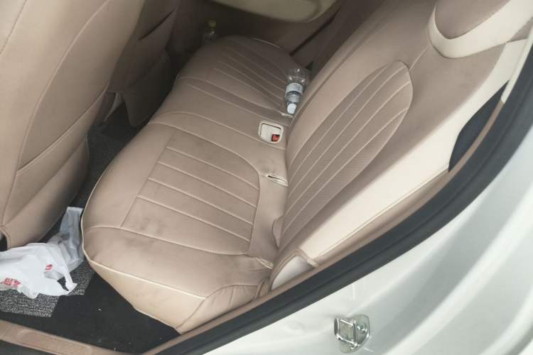 Used Wuling Hongguang MINIEV 2025 Four-Door Version Advanced Edition Left Rear Seat