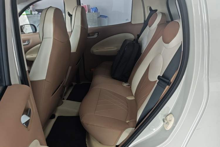 Used Wuling Hongguang MINIEV 2025 Four-Door Version Advanced Edition Left Rear Seat
