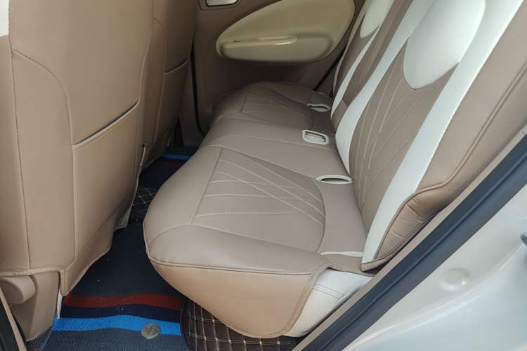 Used Wuling Hongguang MINIEV 2025 Four-Door Version Advanced Edition Left Rear Seat