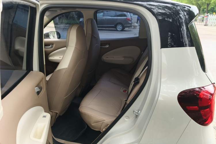 Used Wuling Hongguang MINIEV 2025 Four-Door Version Advanced Edition Left Rear Seat