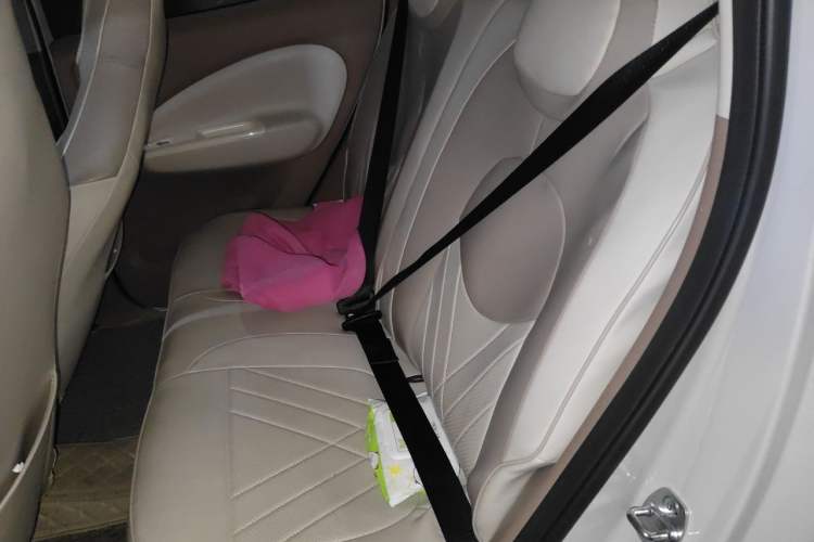Used Wuling Hongguang MINIEV 2025 Four-Door Version Advanced Edition Left Rear Seat