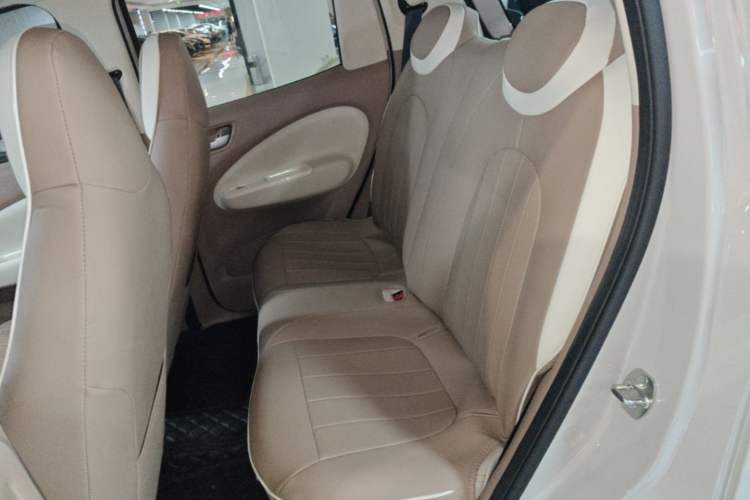 Used Wuling Hongguang MINIEV 2025 Four-Door Version Advanced Edition Left Rear Seat
