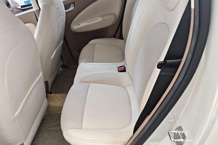 Used Wuling Hongguang MINIEV 2025 Four-Door Version Advanced Edition Left Rear Seat