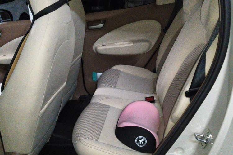 Used Wuling Hongguang MINIEV 2025 Four-Door Version Advanced Edition Left Rear Seat