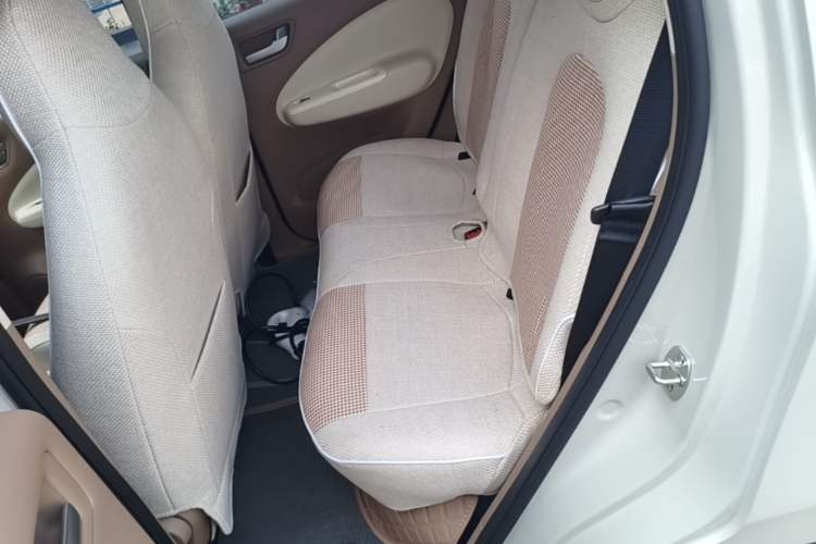 Used Wuling Hongguang MINIEV 2025 Four-Door Version Advanced Edition Left Rear Seat