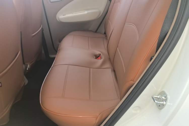 Used Wuling Hongguang MINIEV 2025 Four-Door Version Advanced Edition Left Rear Seat