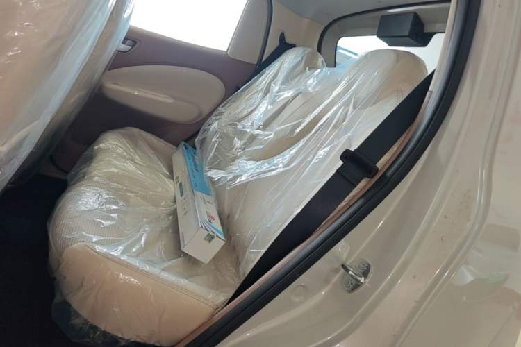 Used Wuling Hongguang MINIEV 2025 Four-Door Version Advanced Edition Left Rear Seat