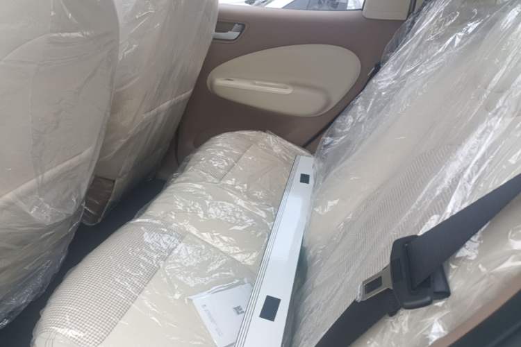 Used Wuling Hongguang MINIEV 2025 Four-Door Version Advanced Edition Left Rear Seat