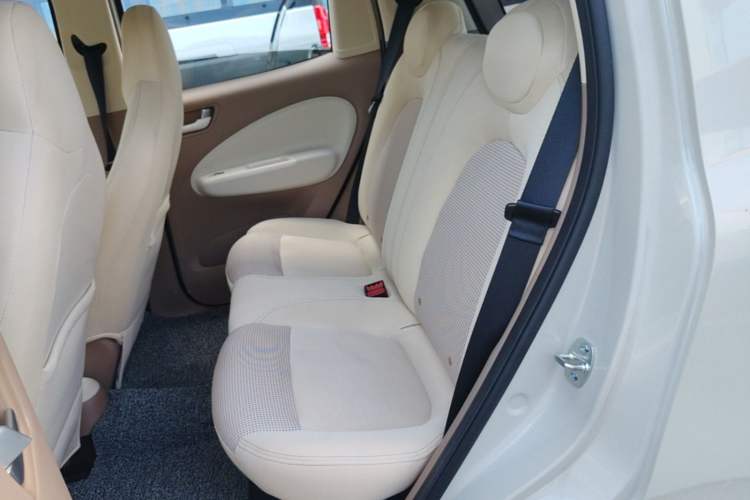 Used Wuling Hongguang MINIEV 2025 Four-Door Version Advanced Edition Left Rear Seat