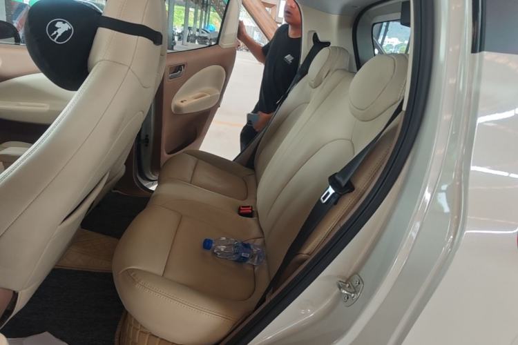 Used Wuling Hongguang MINIEV 2025 Four-Door Version Advanced Edition Left Rear Seat