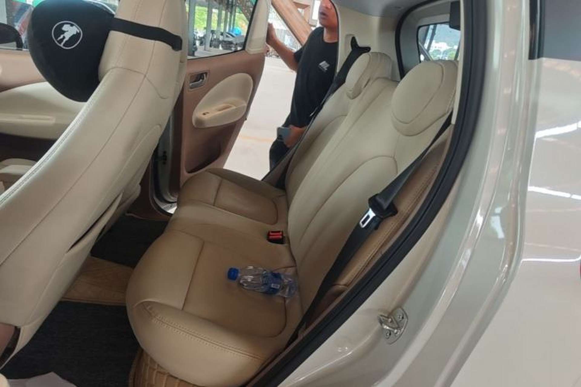 Used Wuling Hongguang MINIEV 2025 Four-Door Version Advanced Edition Left Rear Seat