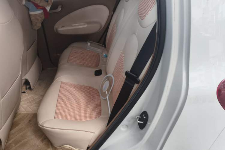 Used Wuling Hongguang MINIEV 2025 Four-Door Version Advanced Edition Left Rear Seat