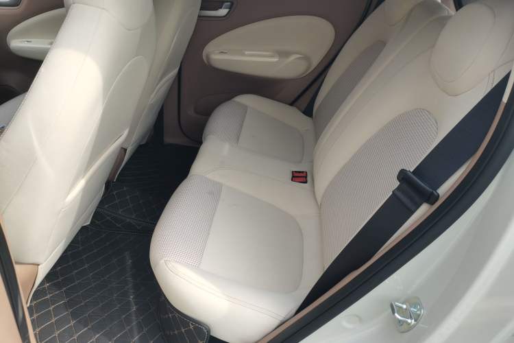 Used Wuling Hongguang MINIEV 2025 Four-Door Version Advanced Edition Left Rear Seat
