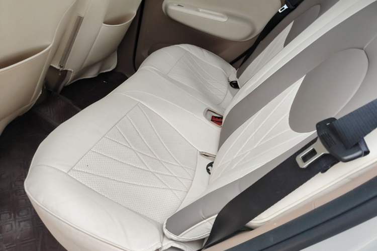 Used Wuling Hongguang MINIEV 2025 Four-Door Version Advanced Edition Left Rear Seat