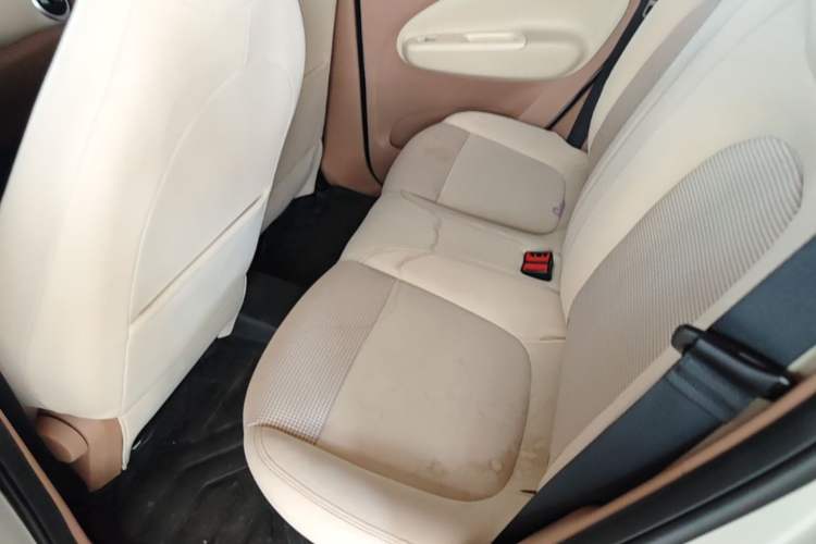 Used Wuling Hongguang MINIEV 2025 Four-Door Version Zhenxiang+ Edition Left Rear Seat