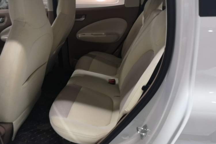 Used Wuling Hongguang MINIEV 2025 Four-Door Version Zhenxiang+ Edition Left Rear Seat