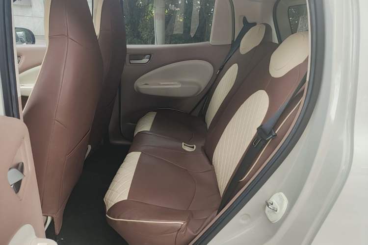 Used Wuling Hongguang MINIEV 2025 Four-Door Version Advanced Edition Left Rear Seat