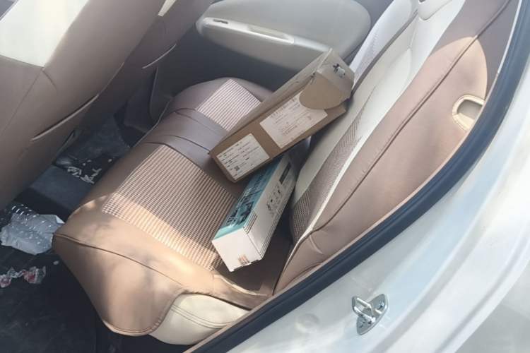 Used Wuling Hongguang MINIEV 2025 Four-Door Version Advanced Edition Left Rear Seat