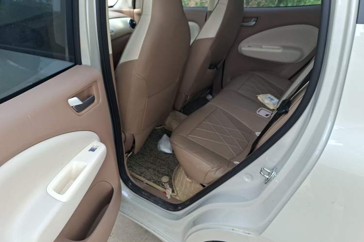 Used Wuling Hongguang MINIEV 2025 Four-Door Version Zhenxiang+ Edition Left Rear Seat
