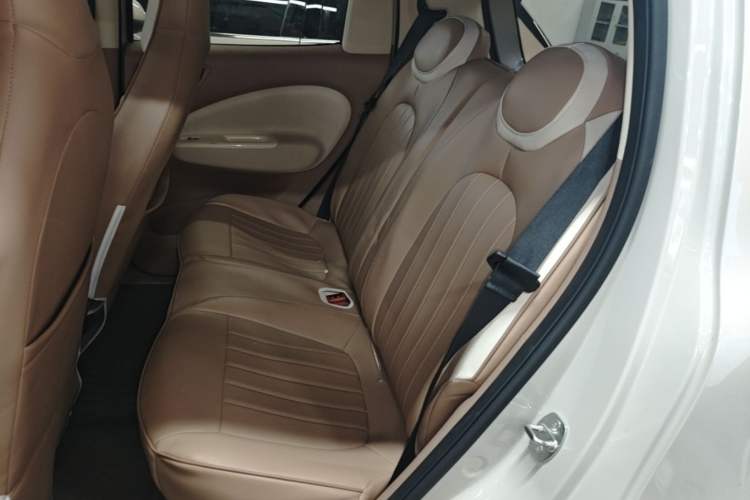 Used Wuling Hongguang MINIEV 2025 Four-Door Version Premium Edition Left Rear Seat