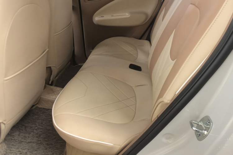 Used Wuling Hongguang MINIEV 2025 Four-Door Version Advanced Edition Left Rear Seat