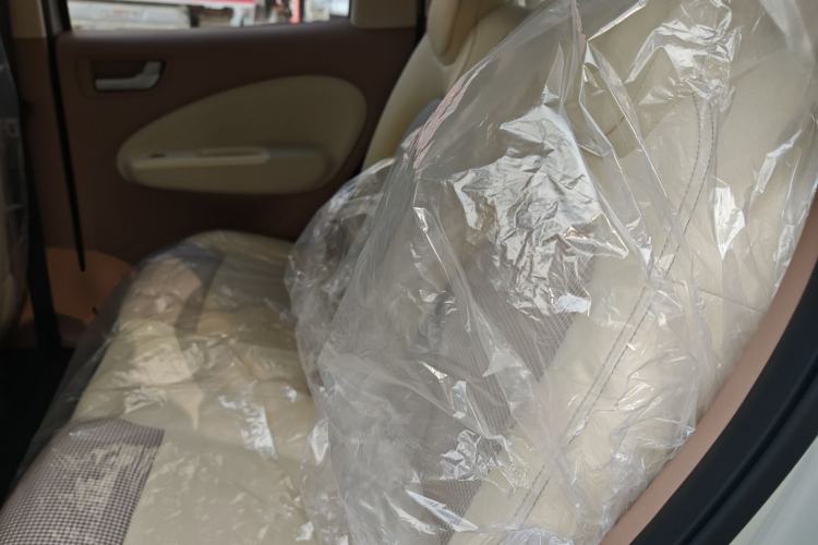Used Wuling Hongguang MINIEV 2025 Four-Door Version Advanced Edition Left Rear Seat