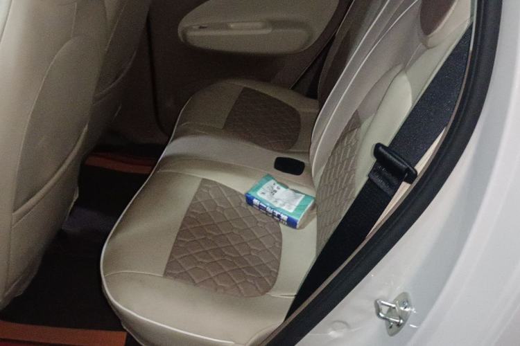 Used Wuling Hongguang MINIEV 2025 Four-Door Version Premium Edition Left Rear Seat