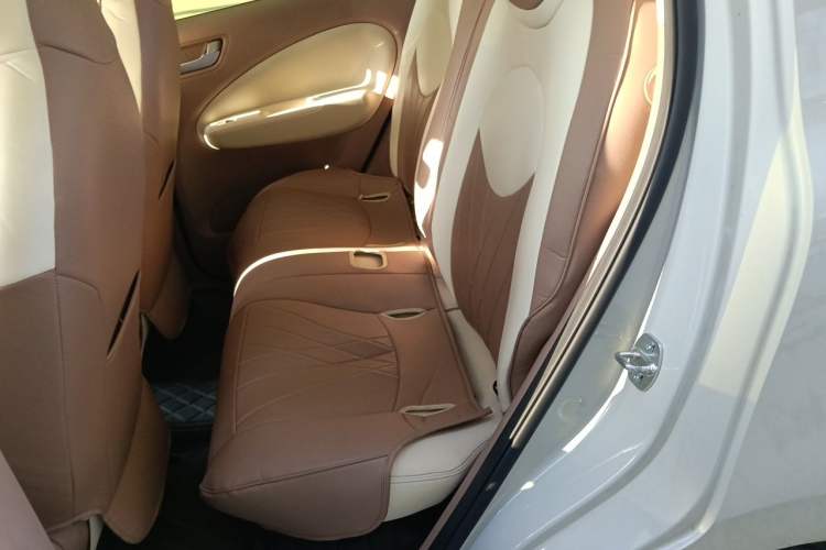 Used Wuling Hongguang MINIEV 2025 Four-Door Version Zhenxiang+ Edition Left Rear Seat