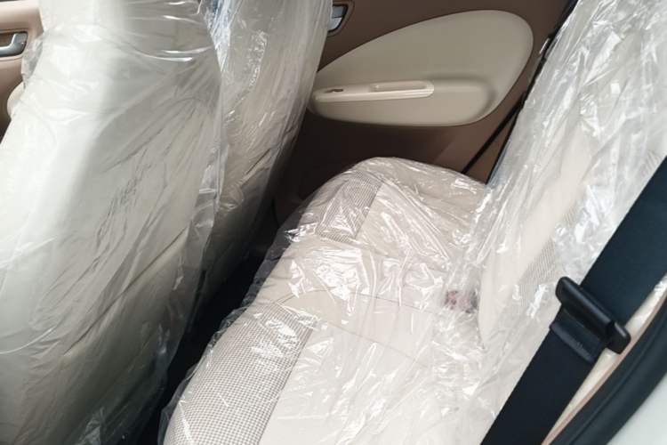 Used Wuling Hongguang MINIEV 2025 Four-Door Version Advanced Edition Left Rear Seat