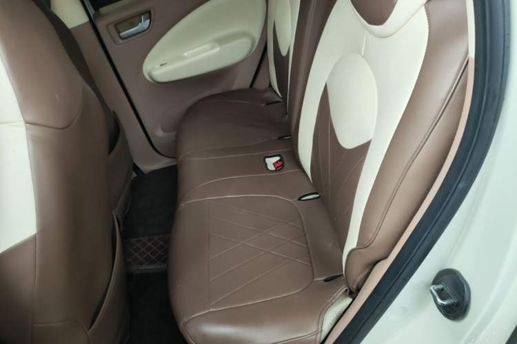 Used Wuling Hongguang MINIEV 2025 Four-Door Version Advanced Edition Left Rear Seat
