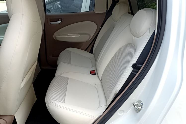 Used Wuling Hongguang MINIEV 2025 Four-Door Version Premium Edition Left Rear Seat