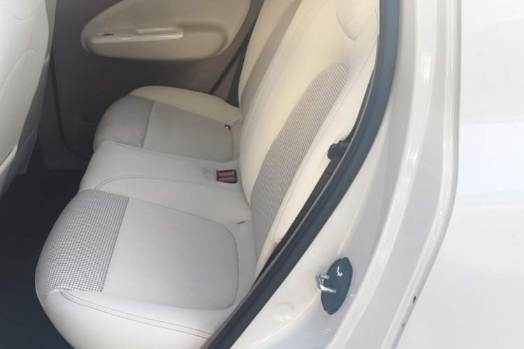 Used Wuling Hongguang MINIEV 2025 Four-Door Version Advanced Edition Left Rear Seat