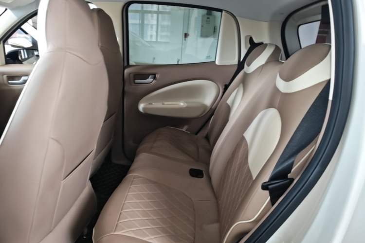 Used Wuling Hongguang MINIEV 2025 Four-Door Version Premium Edition Left Rear Seat