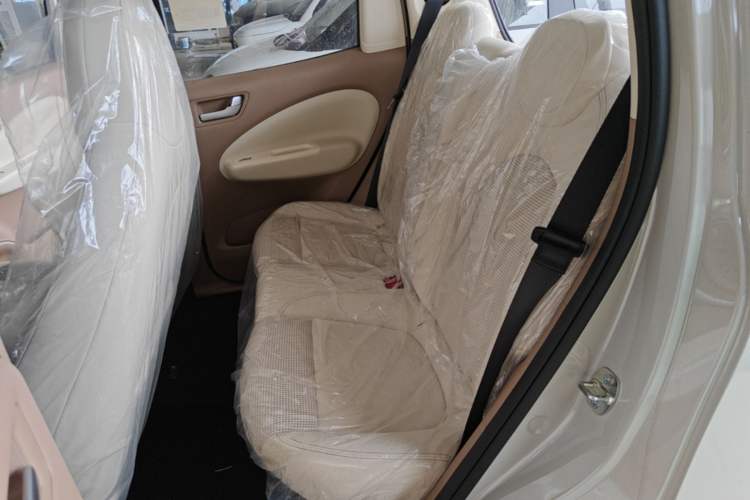 Used Wuling Hongguang MINIEV 2025 Four-Door Version Advanced Edition Left Rear Seat