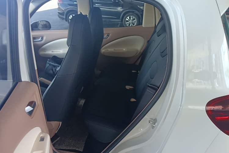 Used Wuling Hongguang MINIEV 2025 Four-Door Version Advanced Edition Left Rear Seat