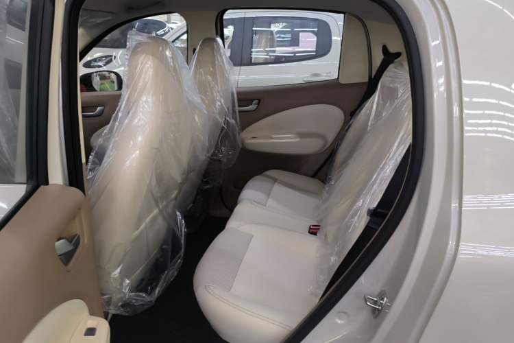 Used Wuling Hongguang MINIEV 2025 Four-Door Version Advanced Edition Left Rear Seat