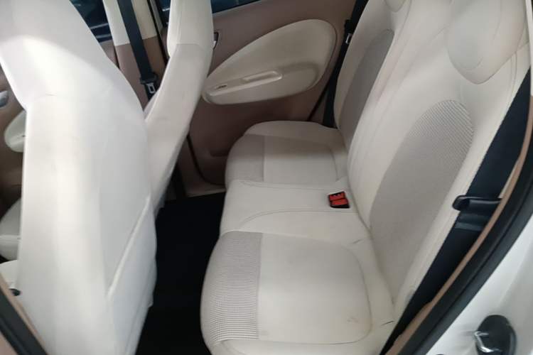 Used Wuling Hongguang MINIEV 2025 Four-Door Version Advanced Edition Left Rear Seat