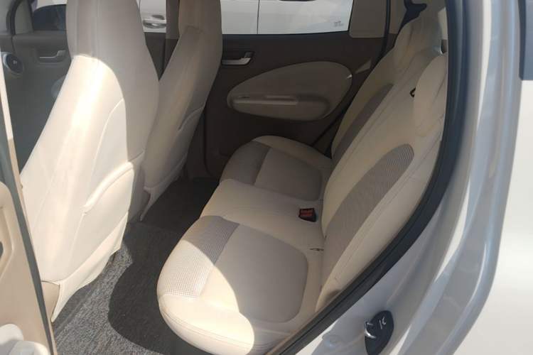 Used Wuling Hongguang MINIEV 2025 Four-Door Version Zhenxiang+ Edition Left Rear Seat