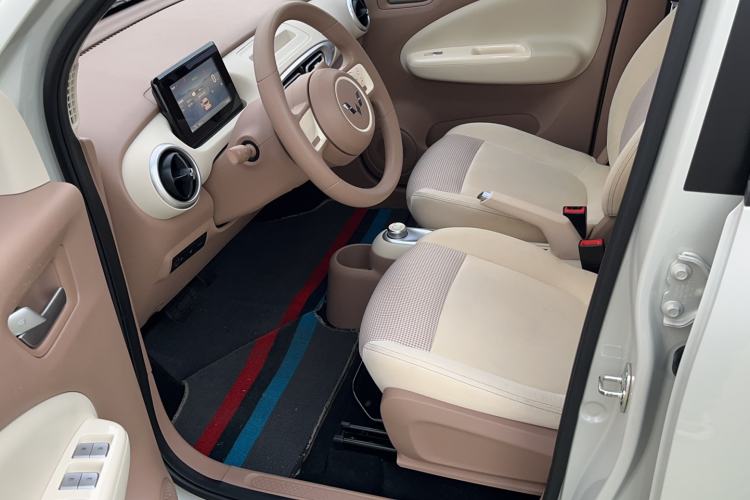 Used Wuling Hongguang MINIEV 2025 Four-Door Version Advanced Edition Left Rear Seat